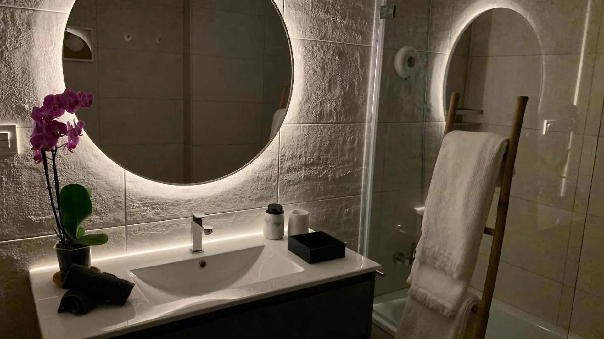Cona Marina Luxury Apartment La Herradura  Spain