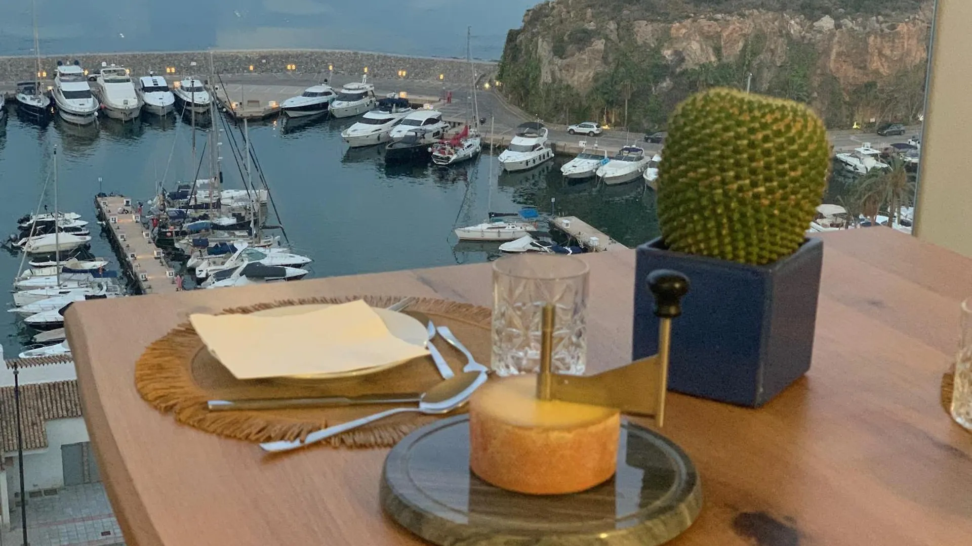 Cona Marina Luxury Apartment La Herradura  La Herradura (Granada)